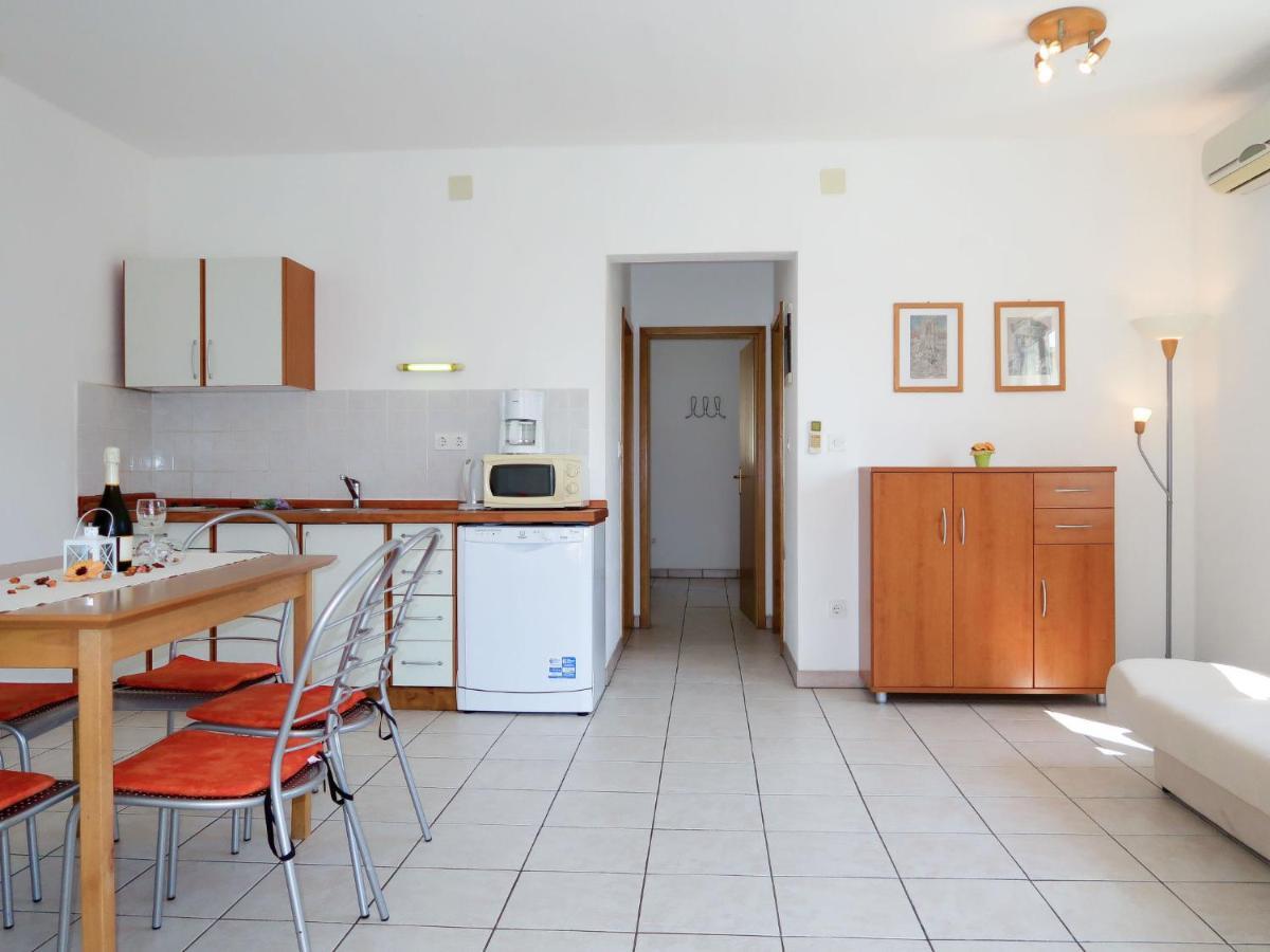 Apartment Andrea - Rab102 By Interhome Barbat na Rabu 外观 照片